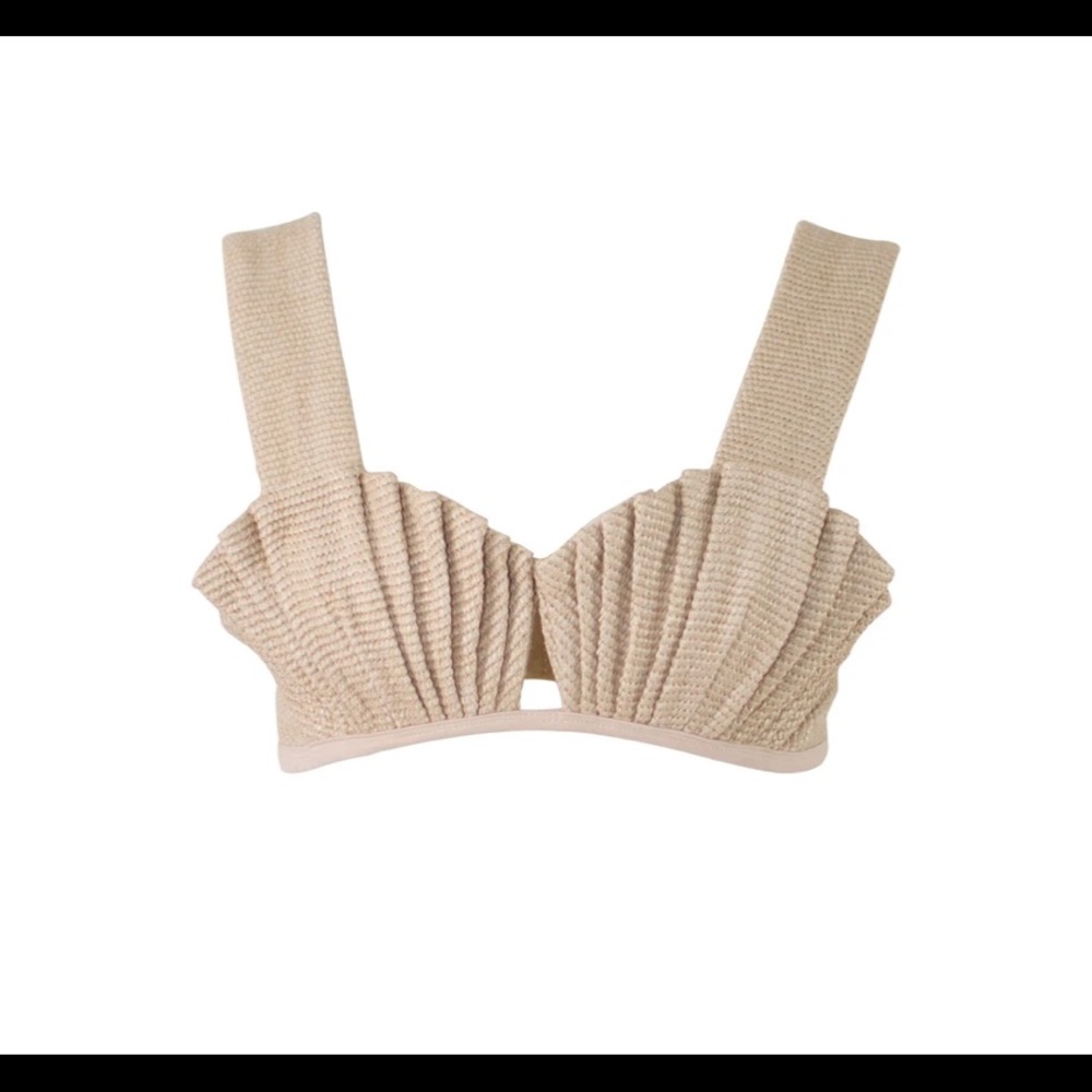 She’ll size M brand label top